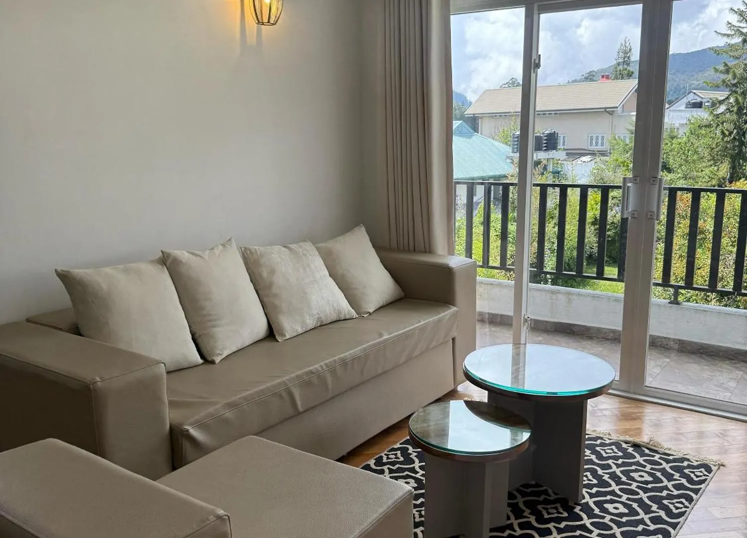 Apartment Nomentano Blue -Luxury Apartments- Nuwara Eliya